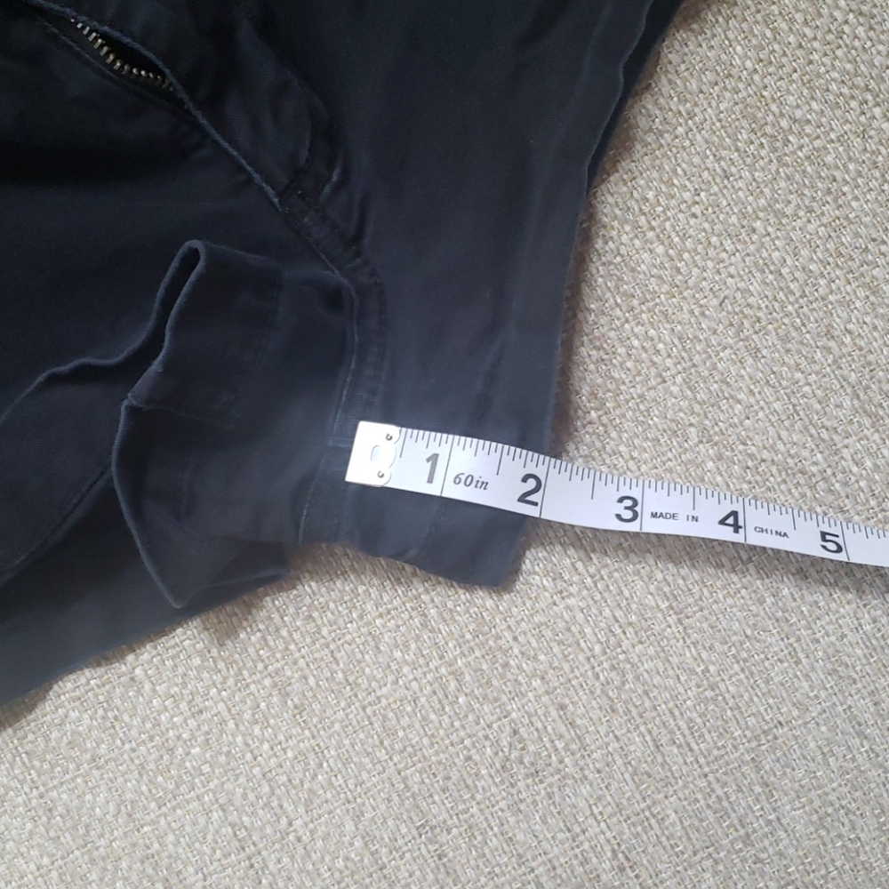 Shorts - Picture 3 of 5